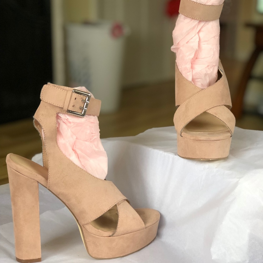 Women’s tan Heels worn once